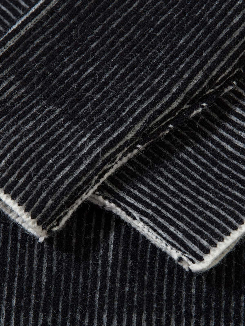 DUALTHREAD REVERSIBLE JACQUARD KNIT