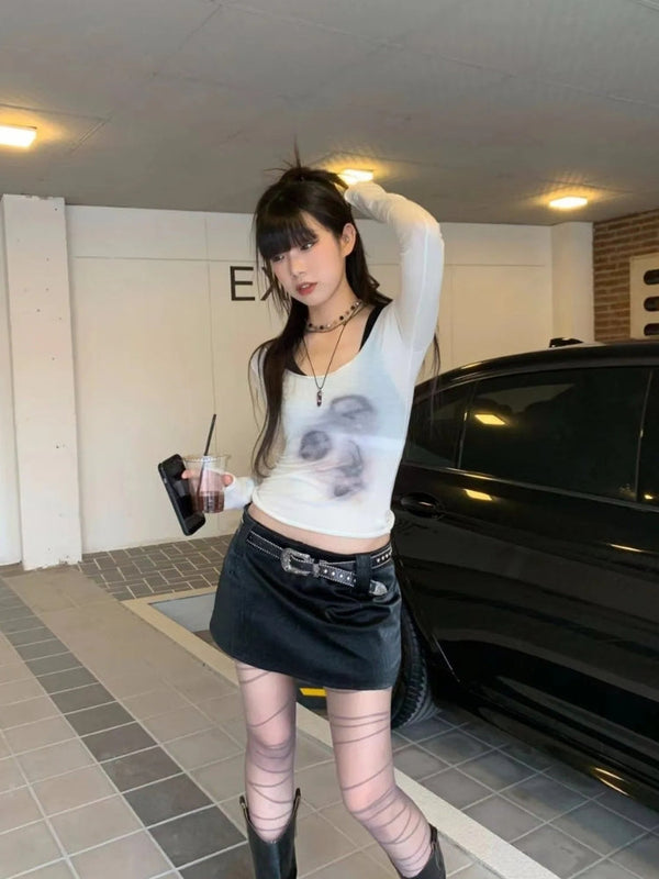 Y2K SCOOP NECK TOP